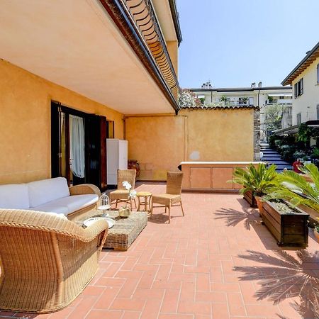 Prestige Rooms Sirmione Bagian luar foto