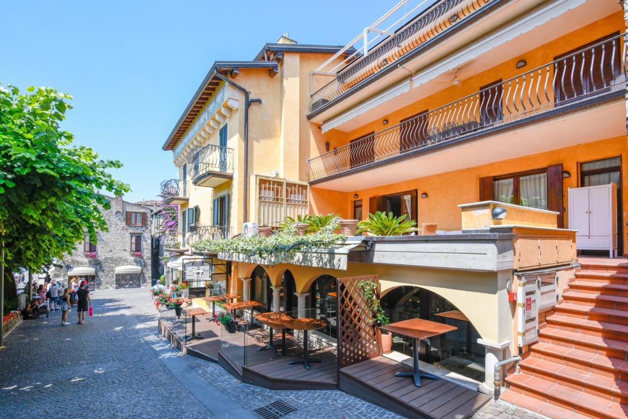 Prestige Rooms Sirmione Bagian luar foto